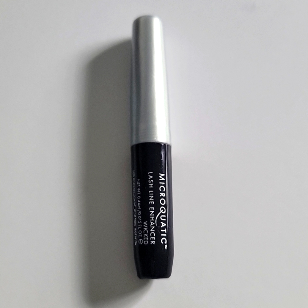 Sue Devitt Microquatic lash line enhancer